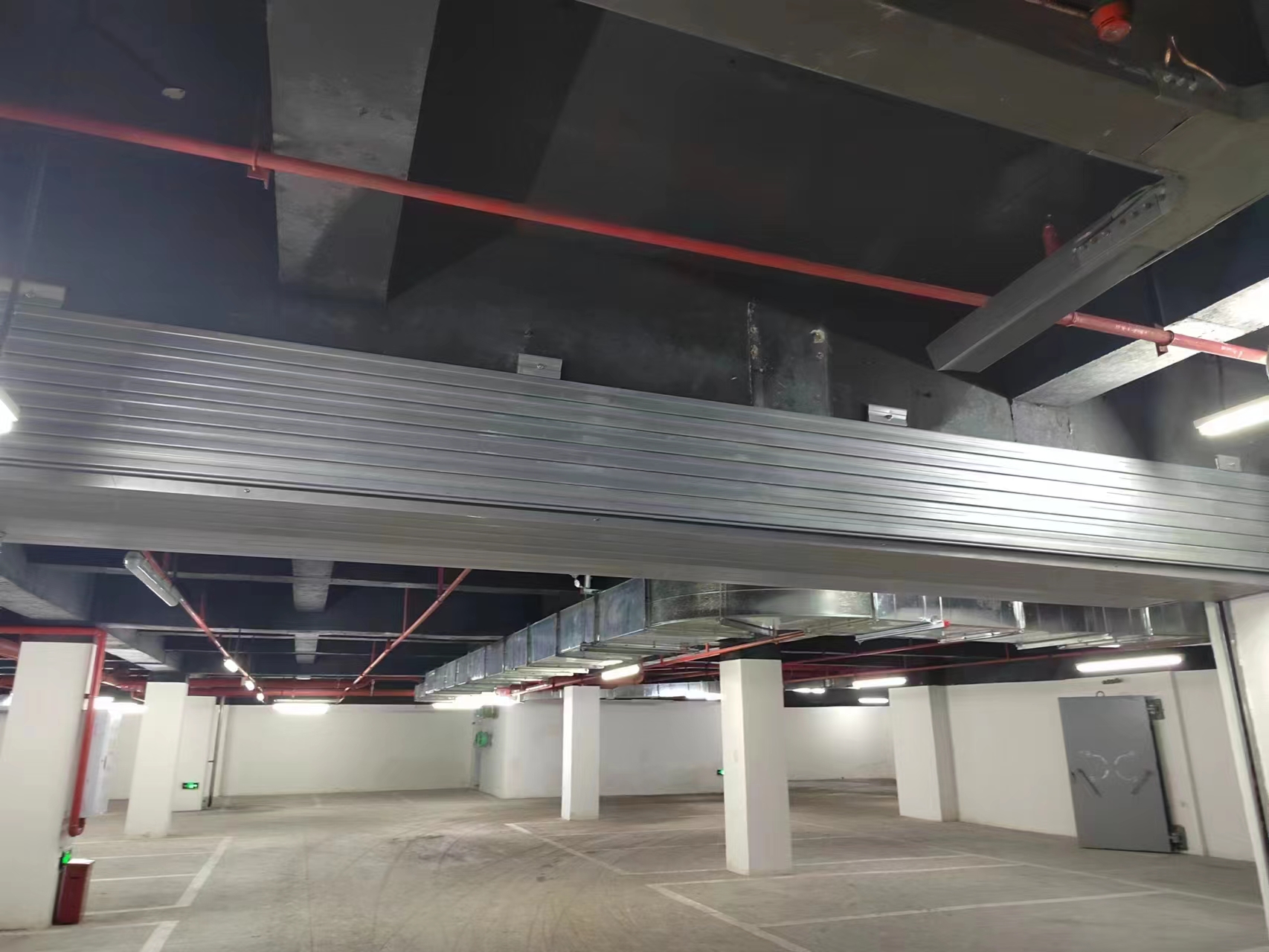 1657683609396709.jpg 全包防火卷簾門.jpg